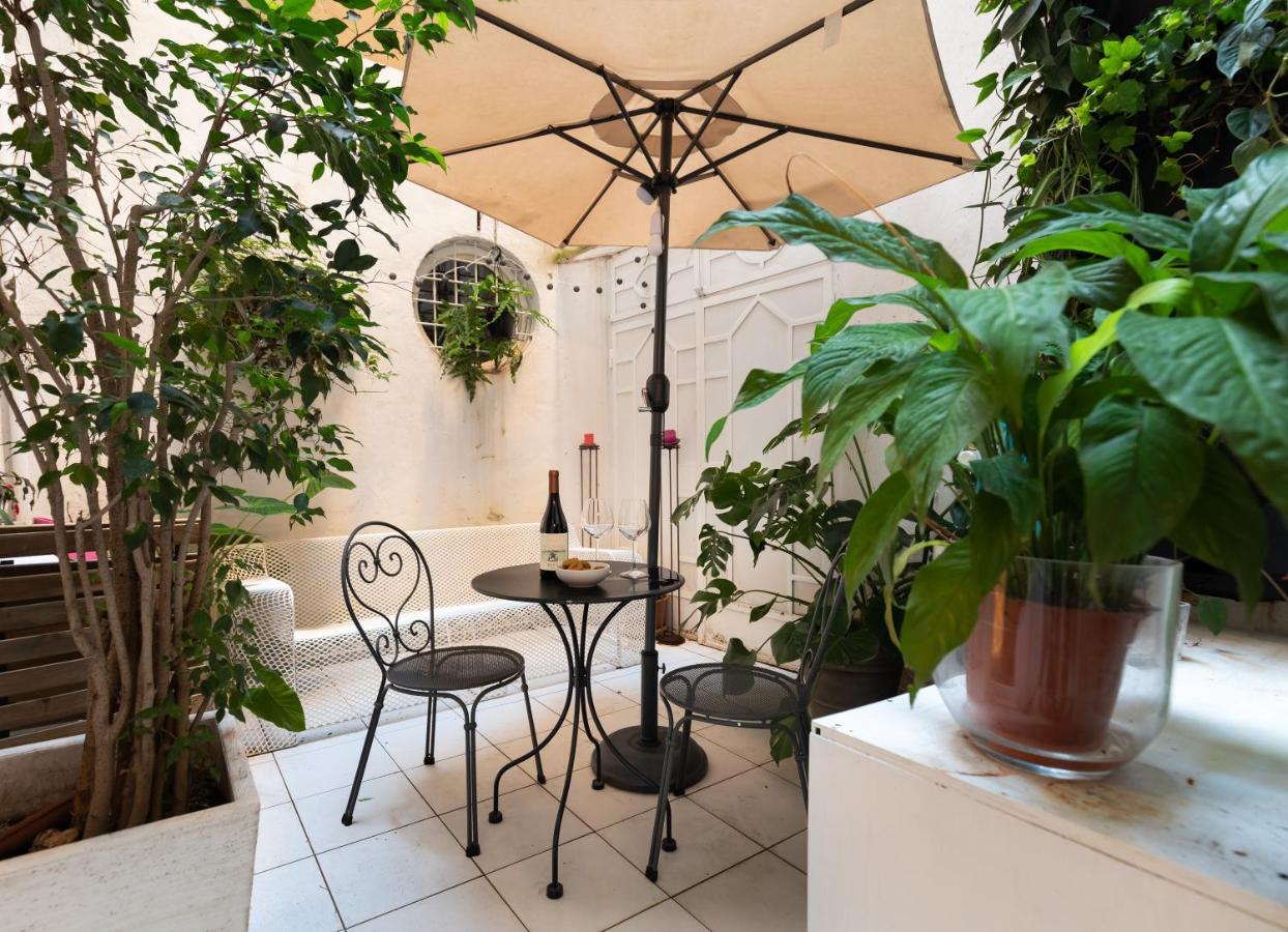 Chic And Style In Historical Via Giulia Apartment Rome Exterior photo